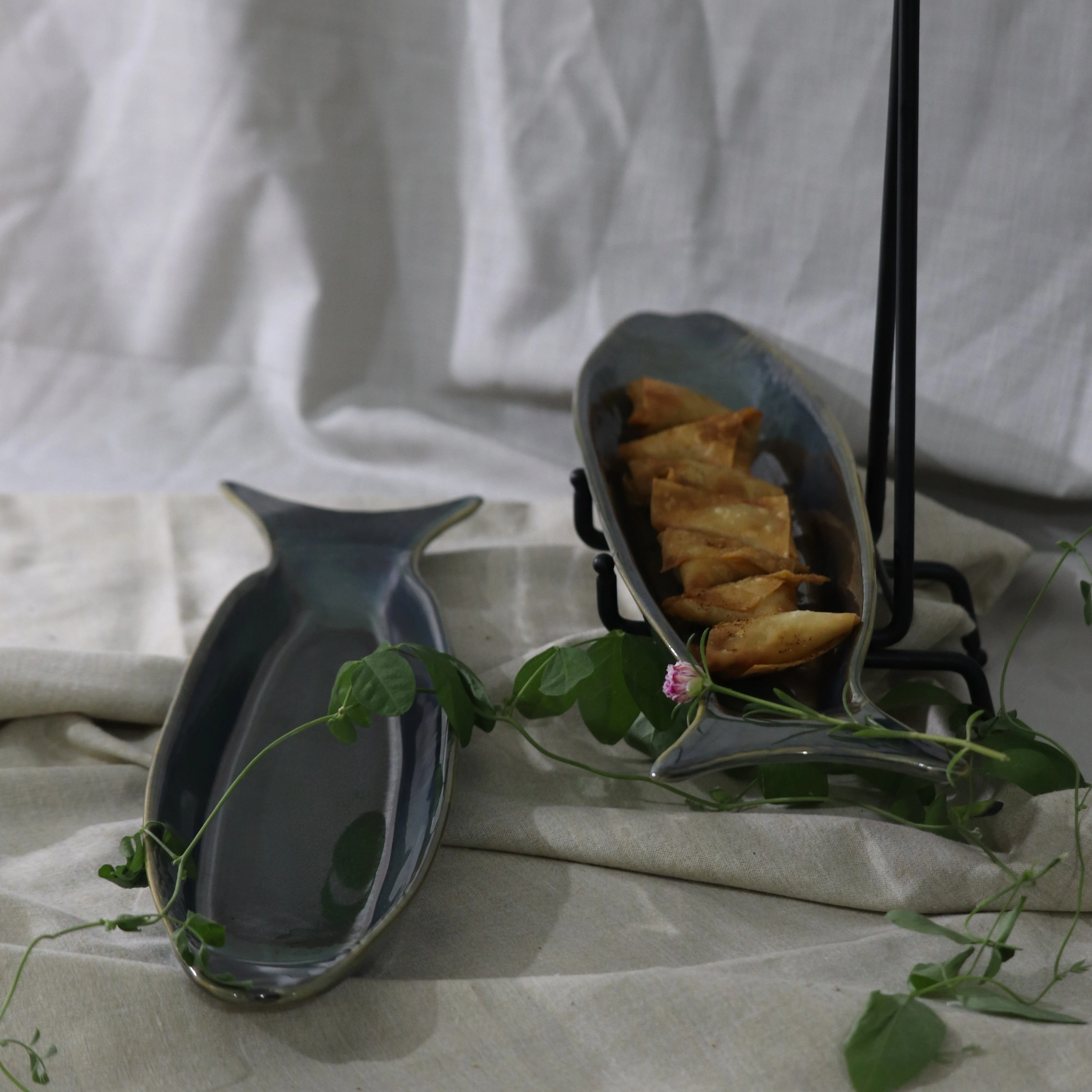 Aqua Elegance Fish-Shaped Platter